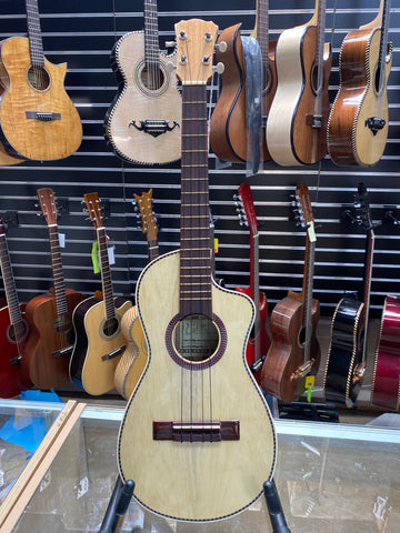 Guitarra De Son cutaway Don Cortez